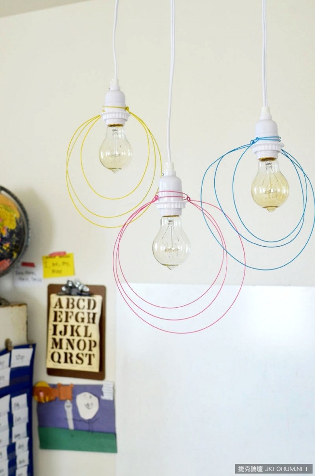 Amazing DIY Lighting：只要花不到$50美金，就能將乏味裸燈改造成時髦燈飾