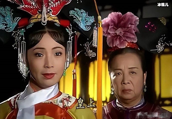 李明启在《还珠格格》饰演狠毒的容嬷嬷，戏外低调和蔼可亲