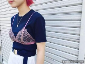 【蜗牛电竞】《胸罩外穿》櫻花妹最新時尚是把情趣內衣穿上街